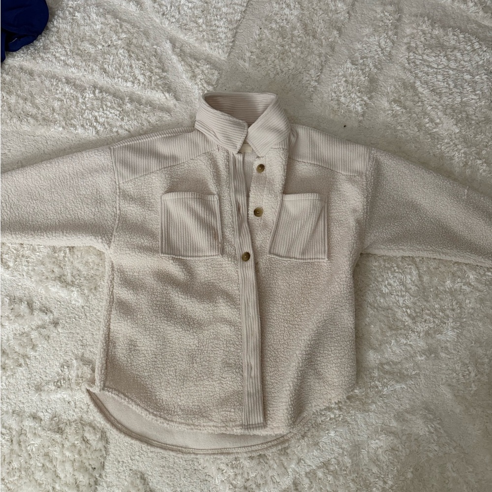 Cozy Cream anerican eagle Sherpa Shirt size small